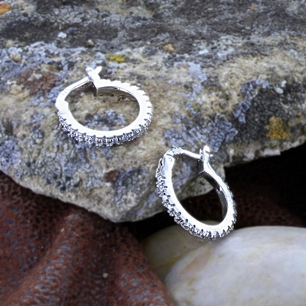 Er3876 Small Clear Stone Hoop Earrings By Montana Silversmiths 1 Er3876 Small Clear Stone Hoop Earrings By Montana Silversmiths
