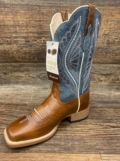 10025032 Women's PrimeTime Square Toe Western Boot By Ariat -Western Cowboy Equipment Store IMG 3831