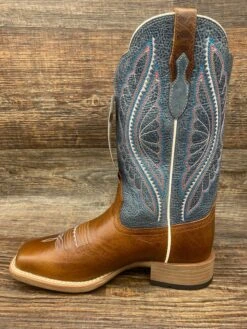 10025032 Women's PrimeTime Square Toe Western Boot By Ariat -Western Cowboy Equipment Store IMG 3832