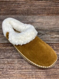 Ar2827 Women's Melody Fleece Lined Slipper By Ariat 28 Ar2827 Women's Melody Fleece Lined Slipper By Ariat -Western Cowboy Equipment Store IMG 6423