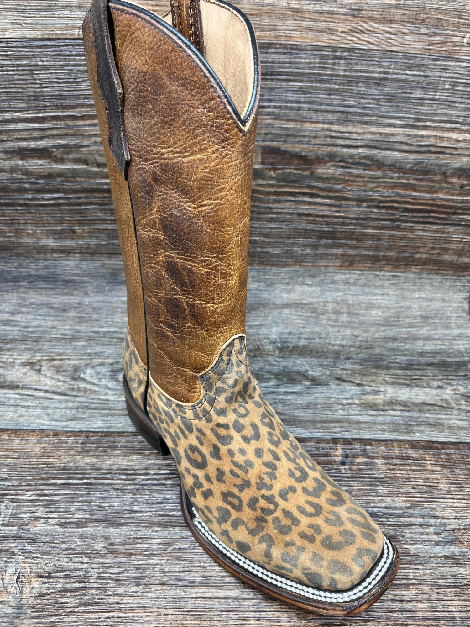 J7108 Kid's Youth Leopard Print Square Toe Western Boot By Corral 2 J7108 Kid's Youth Leopard Print Square Toe Western Boot By Corral - Image 2