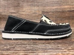 10042529 Women's Black & White Cowhide Pattern Cruiser By Ariat 6 10042529 Women's Black & White Cowhide Pattern Cruiser By Ariat -Western Cowboy Equipment Store IMG 8246