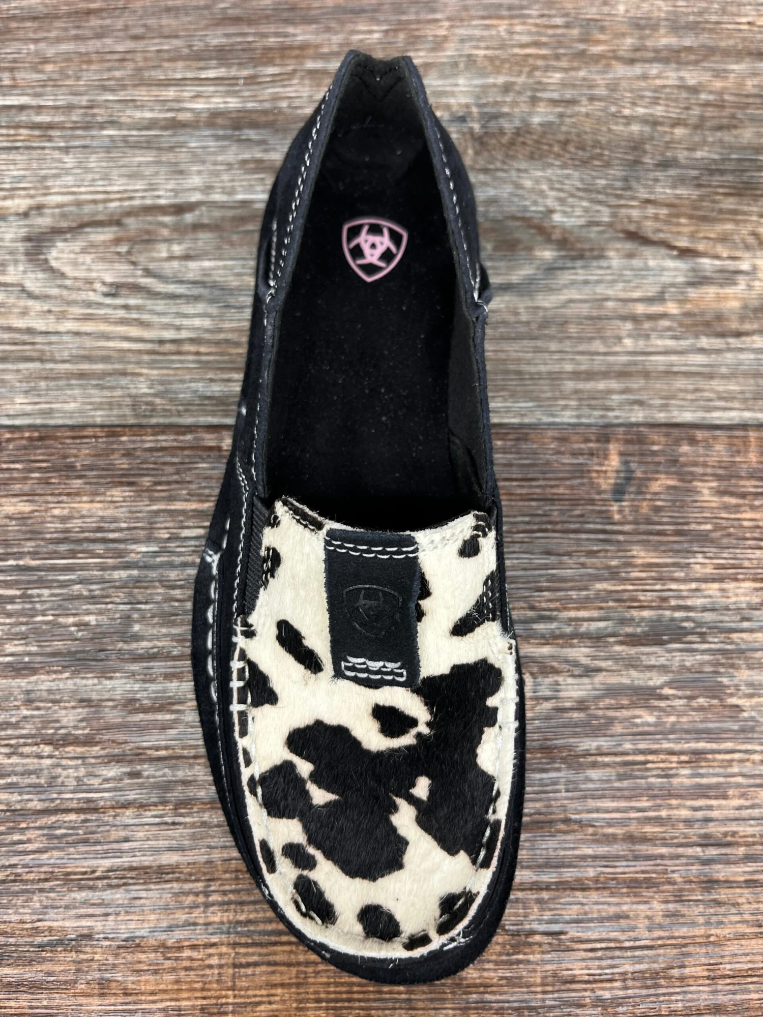 10042529 Women's Black & White Cowhide Pattern Cruiser By Ariat 2 10042529 Women's Black & White Cowhide Pattern Cruiser By Ariat - Image 2