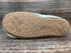 Ar2271 Women's Snuggle Slipper By Ariat 15 Ar2271 Women's Snuggle Slipper By Ariat -Western Cowboy Equipment Store IMG 8865