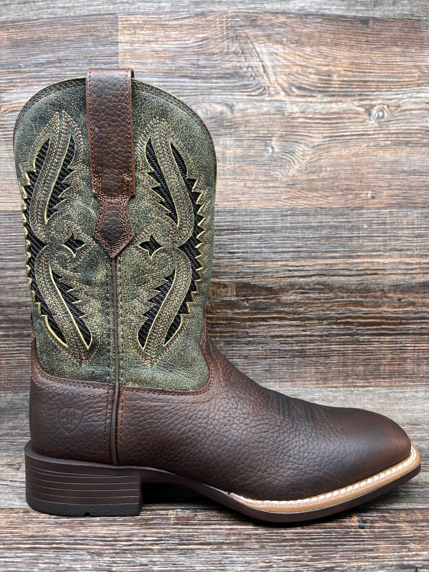 10044478 Men's Rowder Bantamweight VentTEK 360 Western Boot By Ariat 1 10044478 Men's Rowder Bantamweight VentTEK 360 Western Boot By Ariat