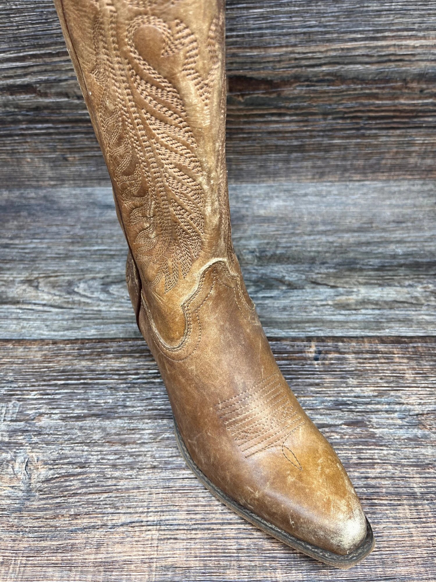 10044548 Women's Guinevere 17 Inch Snip Toe Western Boot By Ariat 2 10044548 Women's Guinevere 17 Inch Snip Toe Western Boot By Ariat - Image 2